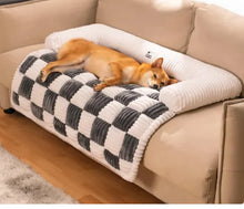Load image into Gallery viewer, CozyPlush Pet Bed